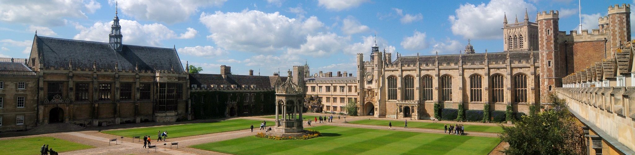 Cmglee Cambridge Trinity College Great Court