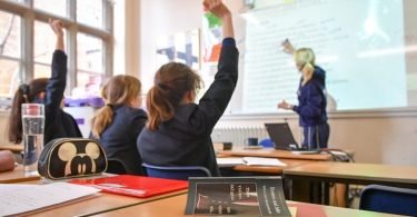 children ignorant about Britain
